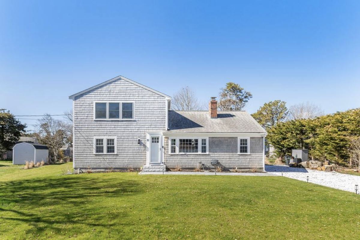 Off Grid, a cedar-shingle Cape in Dennis, MA